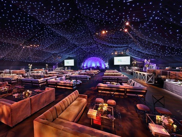 Exclusive Lounge